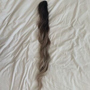 Ombre Brown to Blonde PONYTAIL EXTENSION– Wavy Synthetic